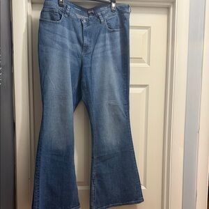 DL1961 Denim High-Rise Bootcut Jeans - Medium Blue